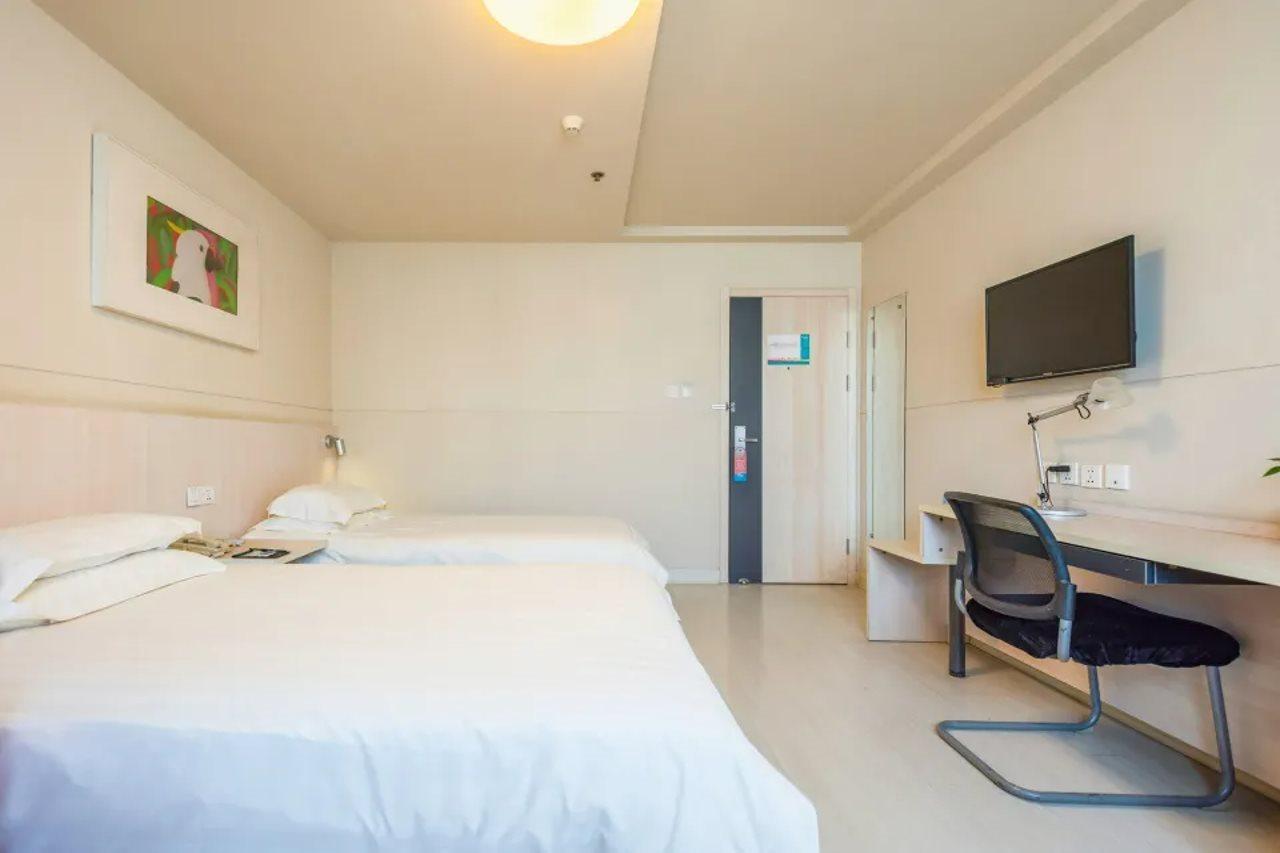 Hanting Express Qingdao South Chongqing Road エクステリア 写真