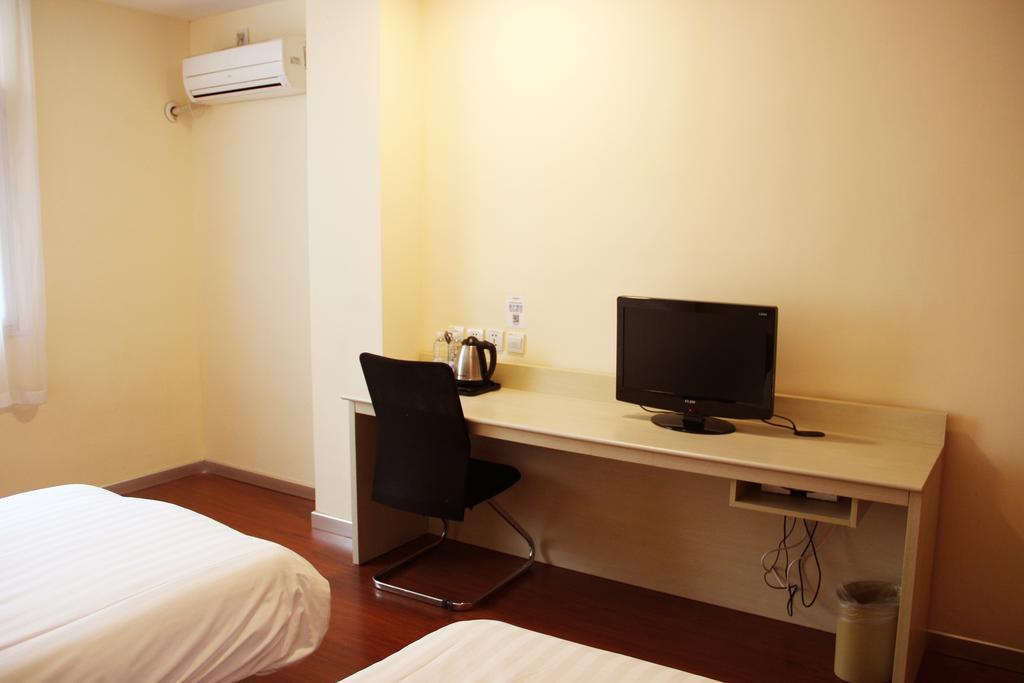 Hanting Express Qingdao South Chongqing Road 部屋 写真