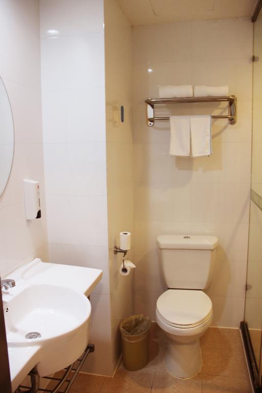 Hanting Express Qingdao South Chongqing Road 部屋 写真