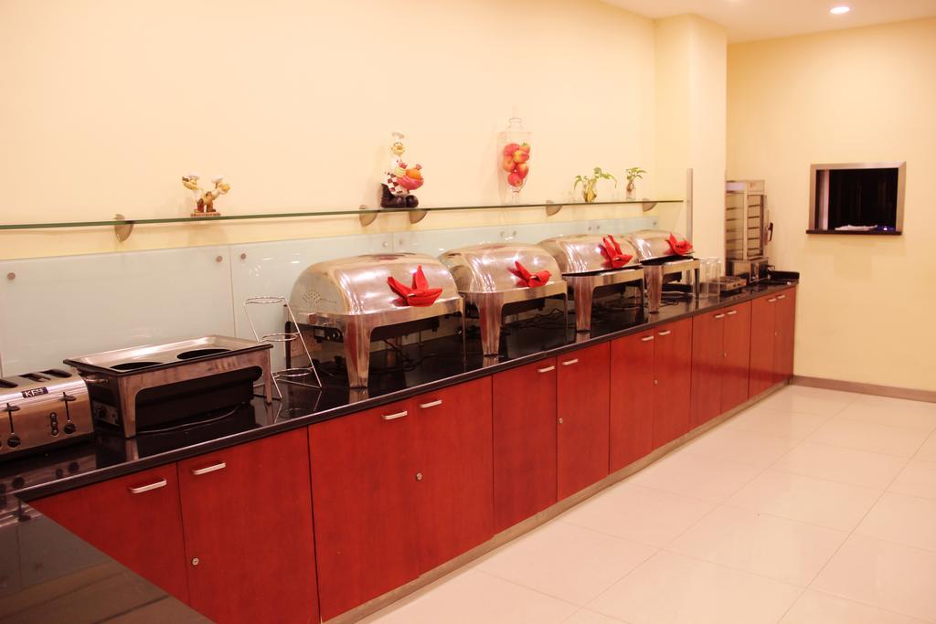 Hanting Express Qingdao South Chongqing Road エクステリア 写真